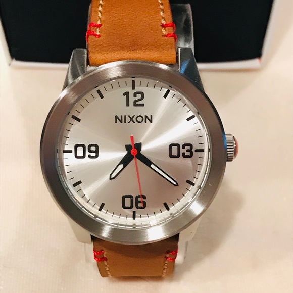 NIXON 36mm Women\'s G.I. Leather Watch